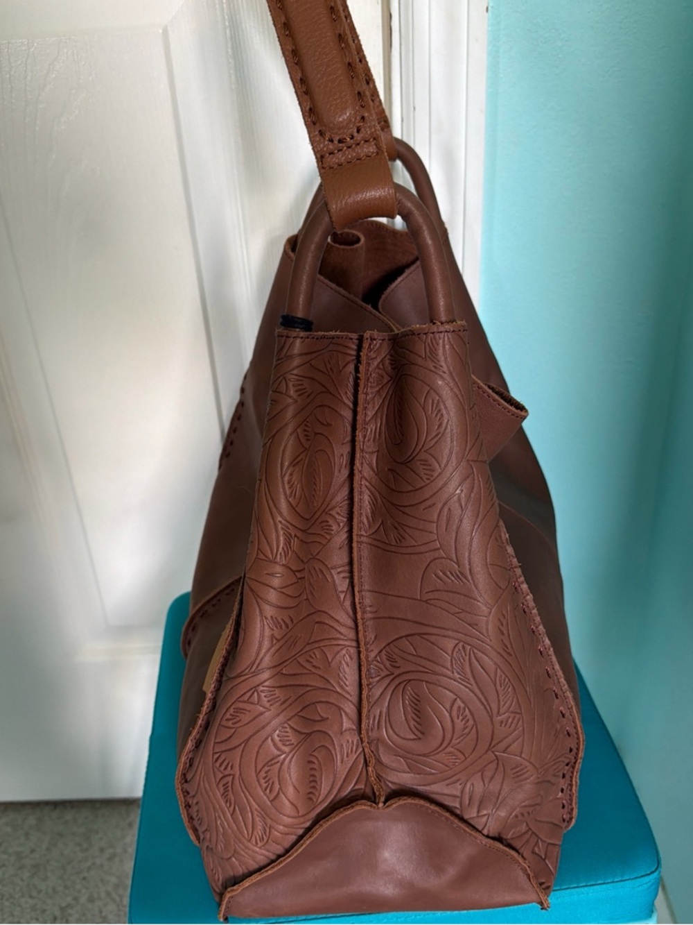 The Sak Los Feliz Large Brown Leather Tote Bag with Tassel Embossed - Picture 7 of 7